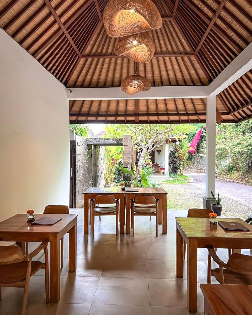 De Metra Villa Ubud By Pramana Villas 外观 照片